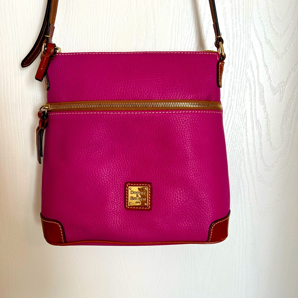 D&B Pebble Grain Crossbody in the greatest color!